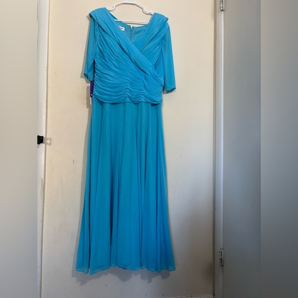 JJs House Dresses & Skirts - JJ's House  Dress Wedding & Special Occasions Size 16